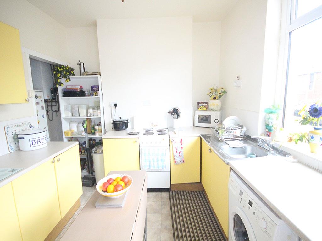 2 bedroom end terrace house SSTC in Earby - IMG_3292.jpg